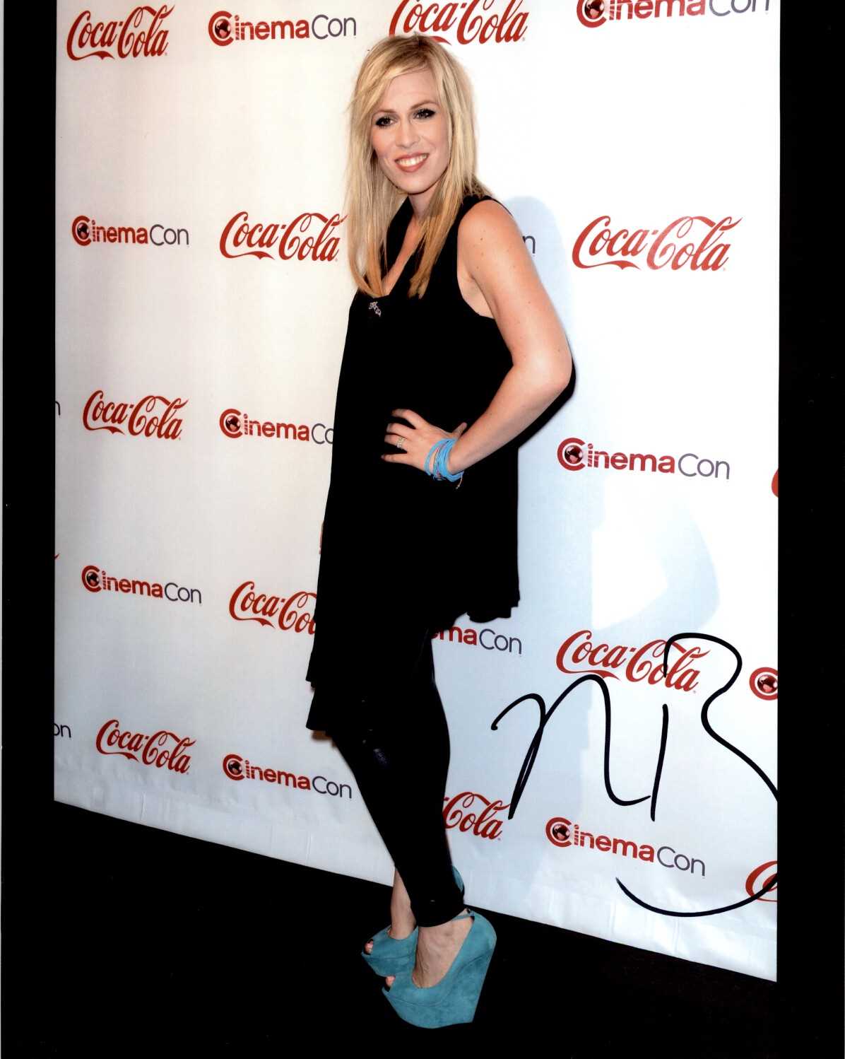 Natasha Bedingfield Autographed Glossy 8x10 Photo AACS Autographs