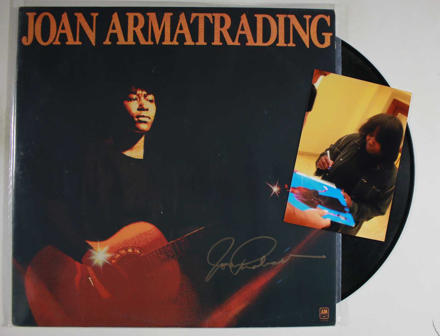 AACS Autographs Joan Armatrading Autographed Record Album W Proof Photo