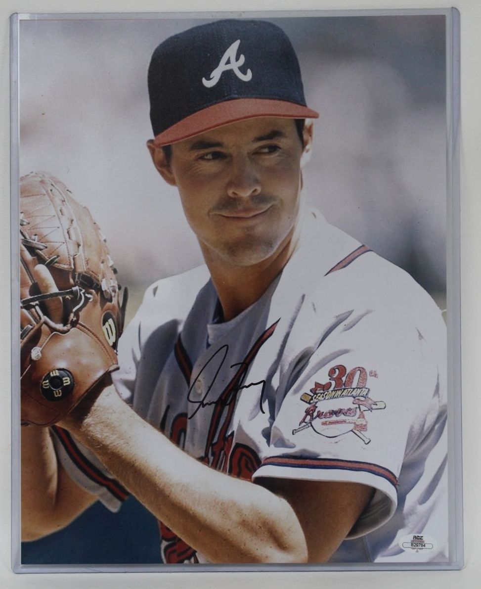 AACS Autographs Greg Maddux Autographed Glossy 11x14 Photo Atlanta