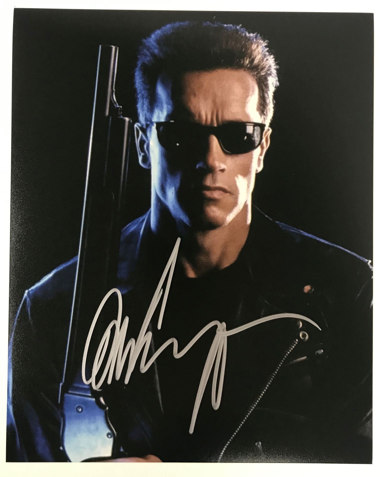 AACS Autographs Arnold Schwarzenegger Autographed "Terminator" Glossy
