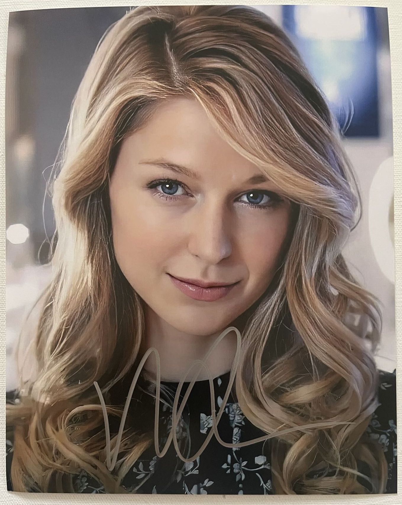 Melissa Benoist Autographed Supergirl Glossy 8x10 Photo AACS Autographs melissa-benoist-autographed-supergirl-glossy-8x10-photo-aacs-autographs