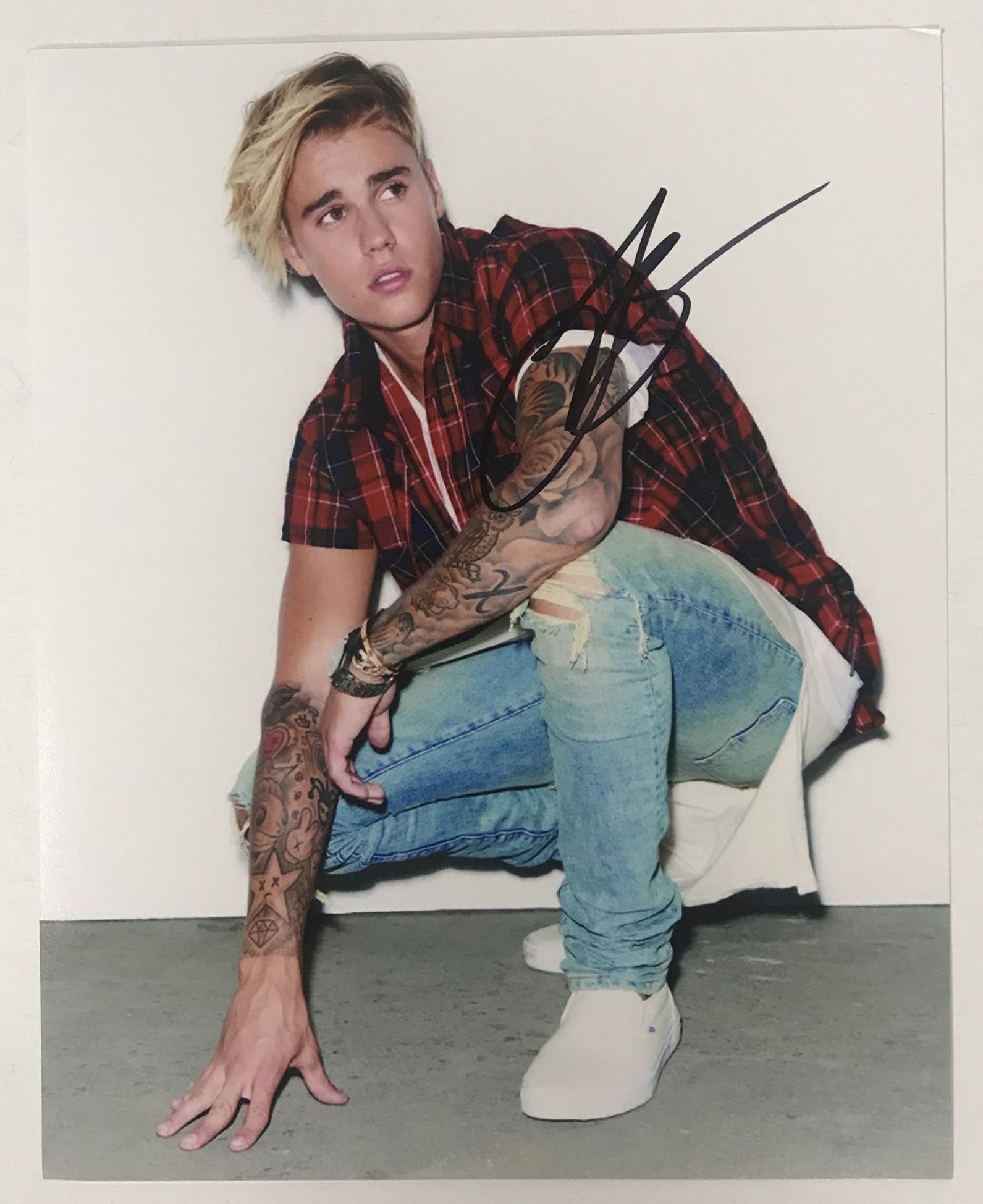 AACS Autographs Justin Bieber Autographed Glossy 8x10 Photo