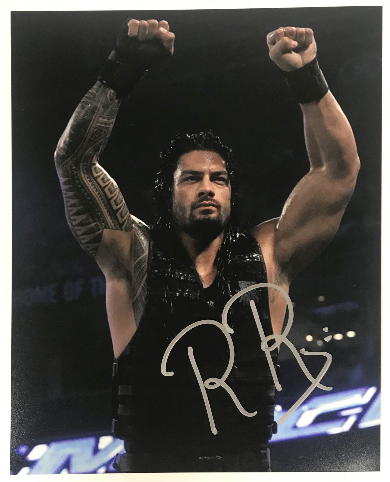 AACS Autographs Roman Reigns Autographed Glossy 8x10 Photo