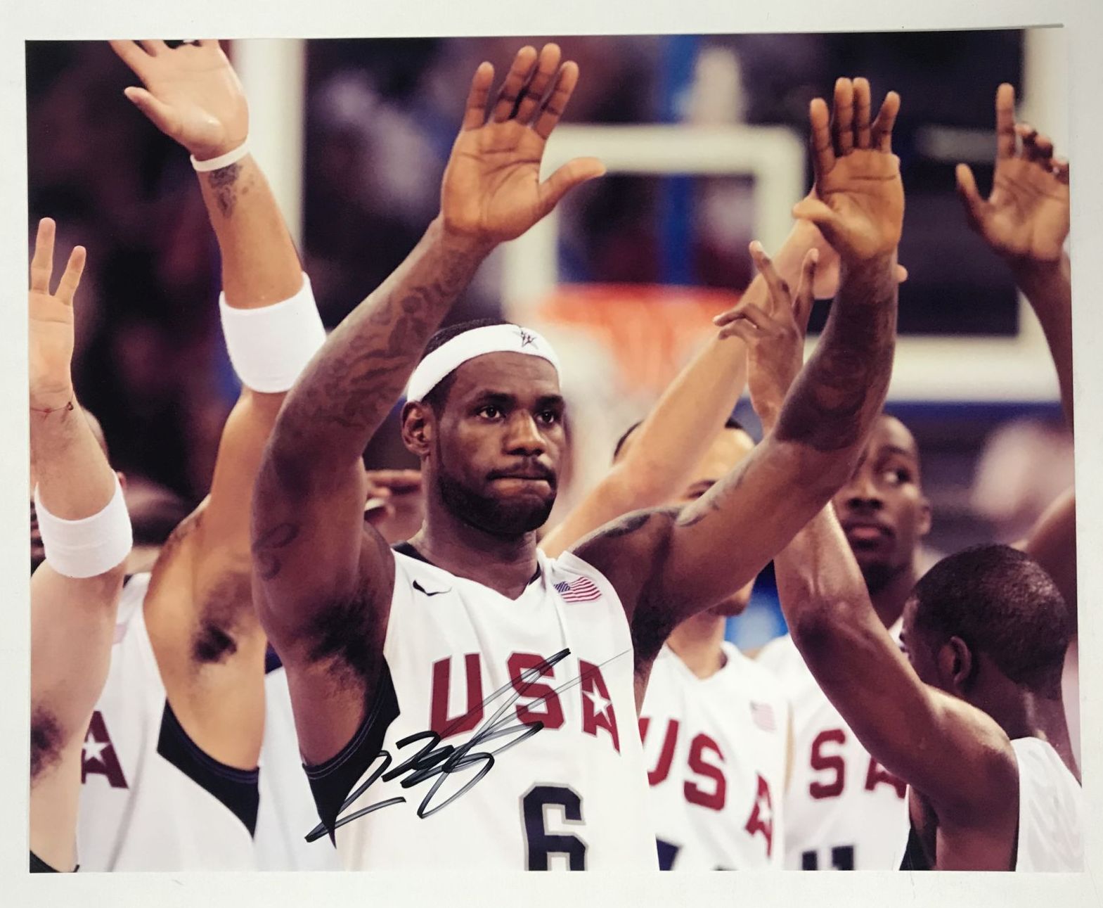 AACS Autographs: Lebron James Autographed Glossy 8x10 Photo - USA Dream