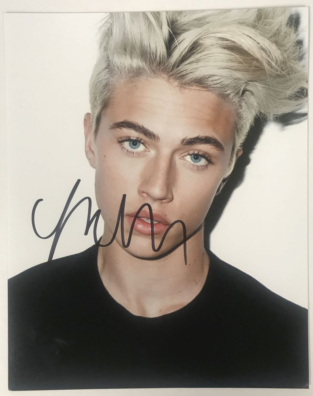 AACS Autographs: Lucky Blue Smith Autographed Glossy 8x10 Photo
