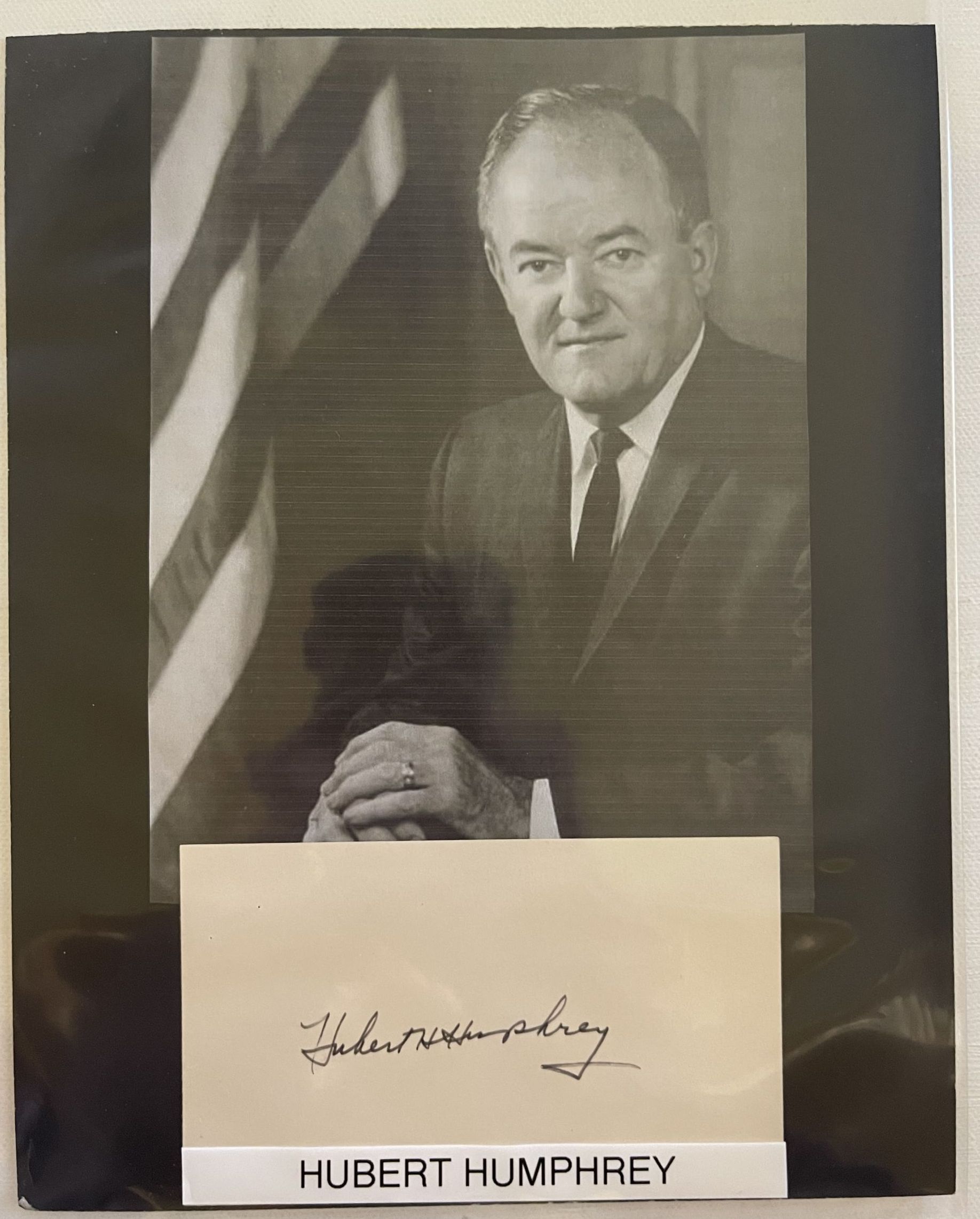 AACS Autographs Hubert Humphrey Autographed Vintage 8.5x11 Signature