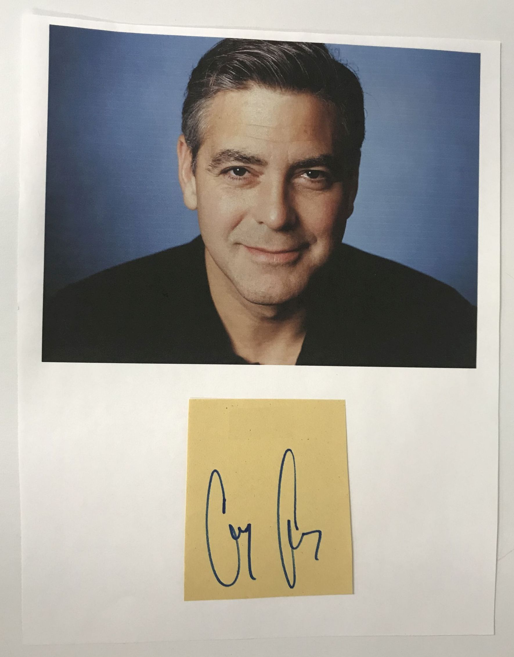 AACS Autographs Clooney Autographed 8.5x11 Signature Card Display