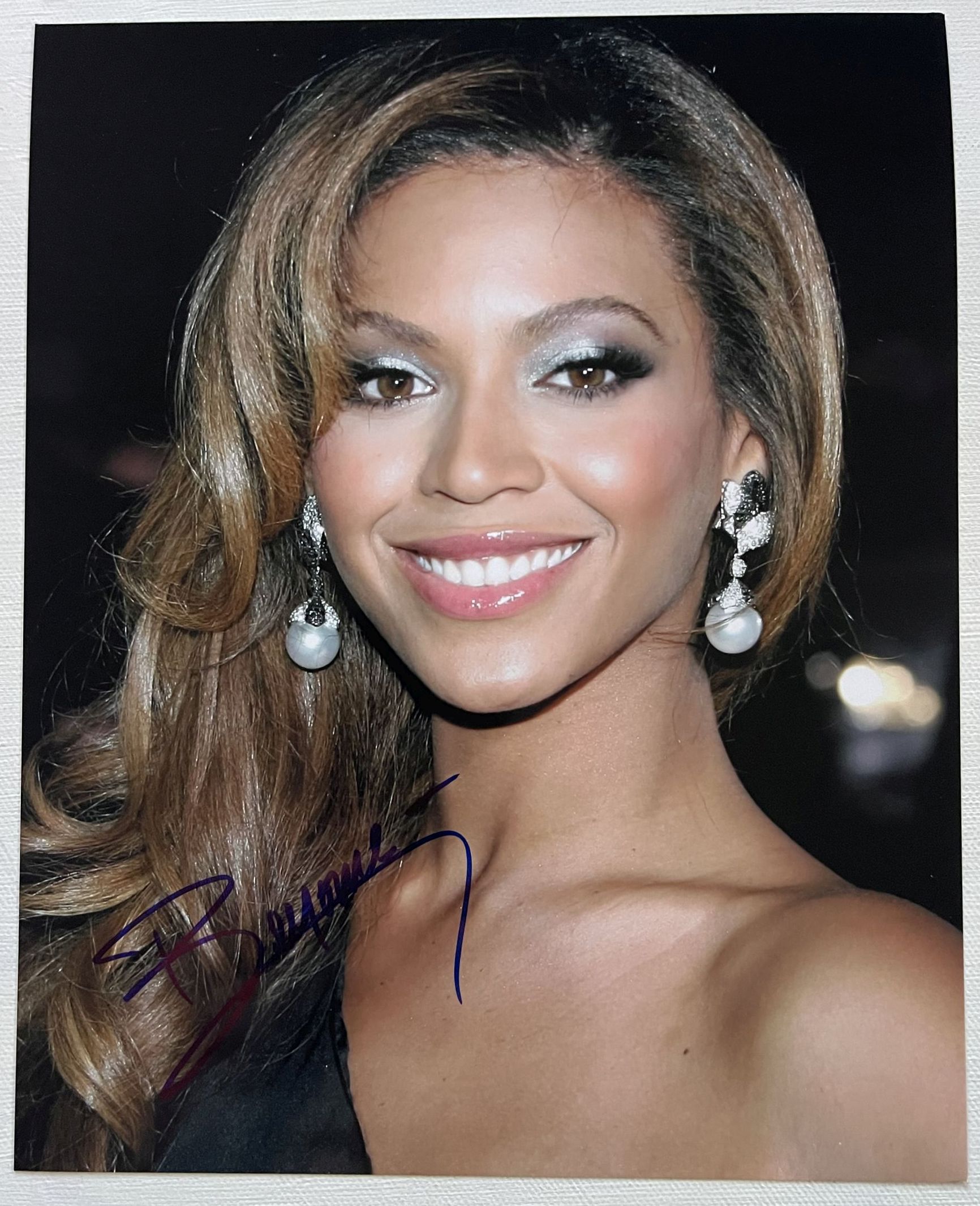 Aacs autographs beyonce autographed glossy 8x10 photo